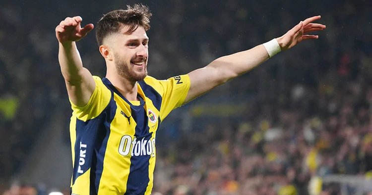 “Fənərbağça” derbidə 500 cü qolunu vurdu