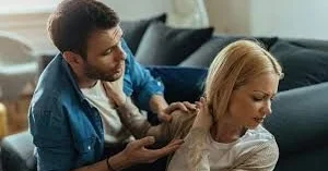 Qadının evliliyindən narazı olduğunun 7 gizli əlaməti