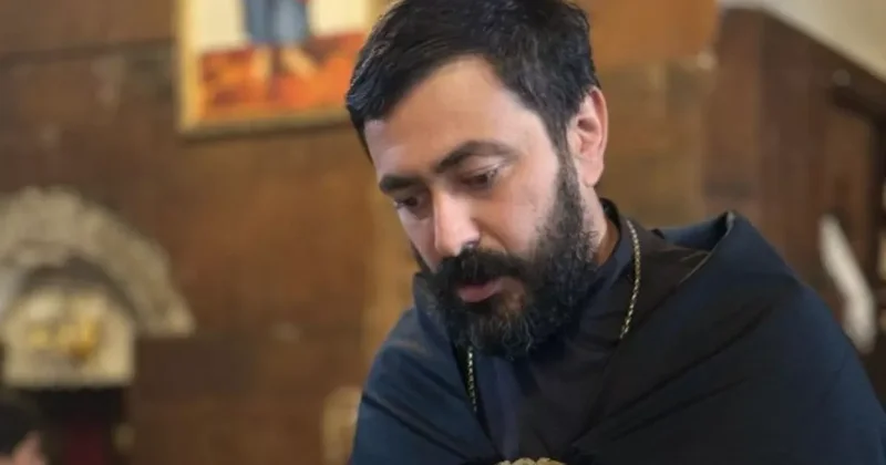 Армянские СМИ: Мишенью Гарегина II стал еще один взбунтовавшийся священник