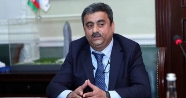 Sadıq Sadıqov istefa verdi
