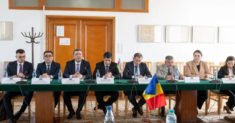 Румынских сенаторов проинформировали о развитии СМИ Азербайджана