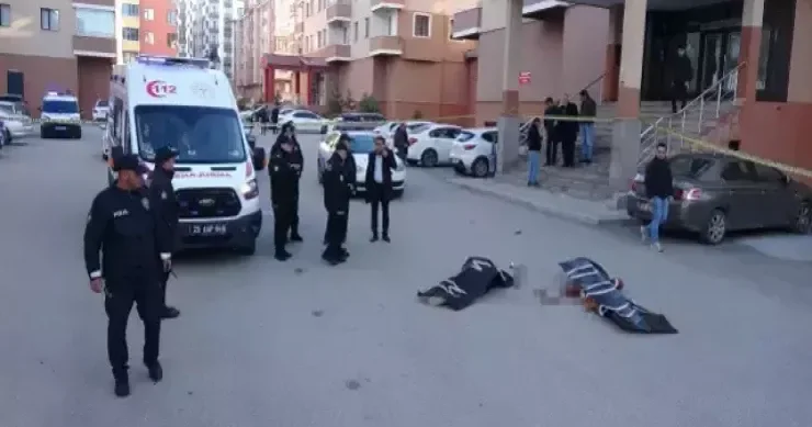 Küçədə qovaladığı qadını öldürüb intihar etdi