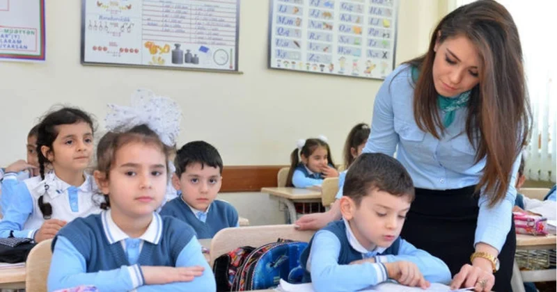 İbtidai sinif müəllimlərinin kütləvi ixtisarı başlayacaq Ekspert