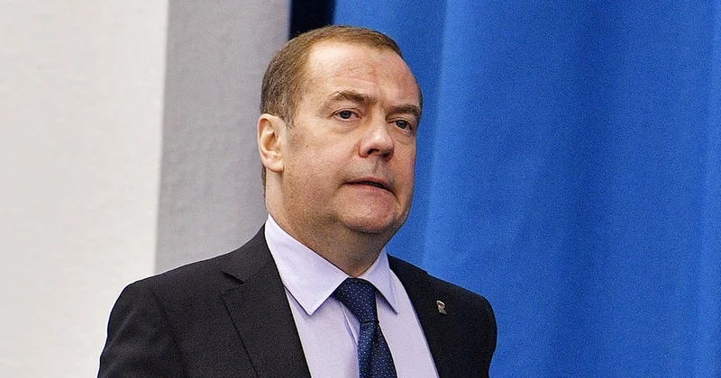 “Nəticəsi faciəvi olacaq” Medvedev