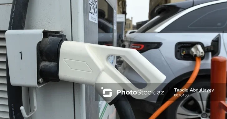 Завершение налоговых льгот приведёт к росту цен на электрокары и гибриды в Азербайджане