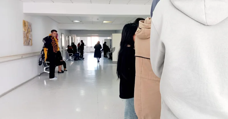 Поликлинический квест: длинные очереди, короткие подписи и потерянный смысл ПРОБЛЕМА