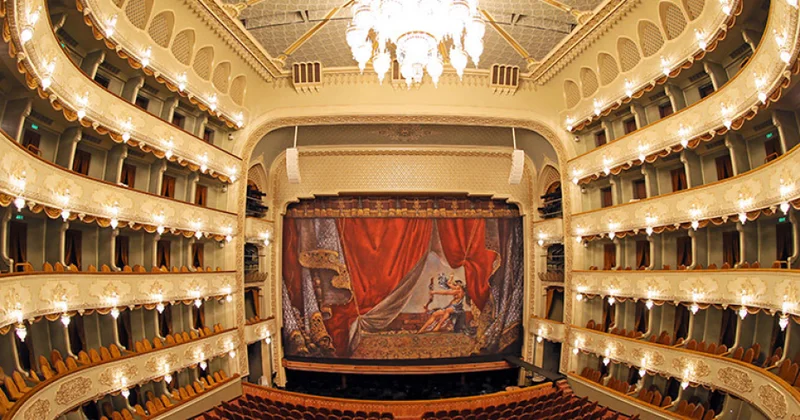 Azərbaycanın gənc vokalçıları Tbilisidə keçiriləcək beynəlxalq müsabiqəyə dəvət olunub