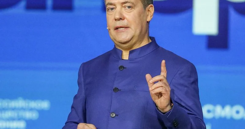 Медведев пророчит страшный конец для Украины