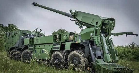 Fransa İrəvana 300 milyonluq silah göndərdi