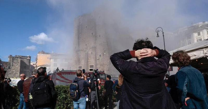 Romadakı tarixi qüllə hər an uça bilər