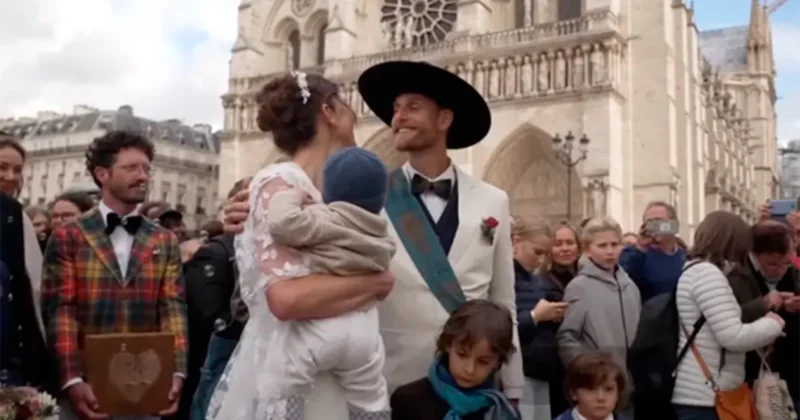 Notr Damda 30 ildən sonra ilk yaşanıb Fotolar