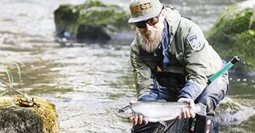 Qurd axtaran balıqçı ən böyük gümüş xəzinələrindən birini tapıb...