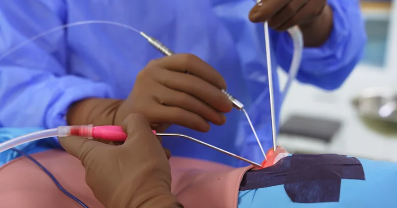 Daha iki qadın eyni həkimdən şikayətçidir VİDEO