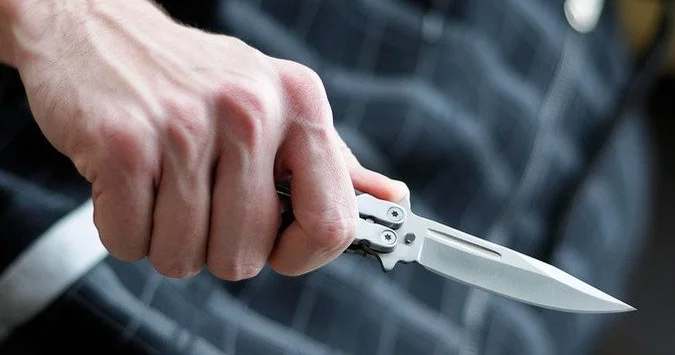 Sumqayıtda şəxsi münasibətlər zəminində bıçaqlanma