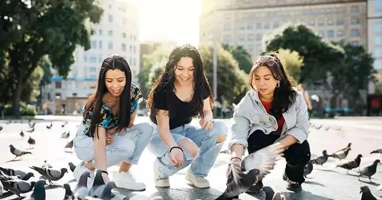 Ürək dağlayan sirr açıldı: Bu ölkədə göyərçinlərin bir barmağı yoxdur