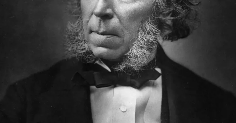 Bioloji dünyadan sosial dünyaya keçid