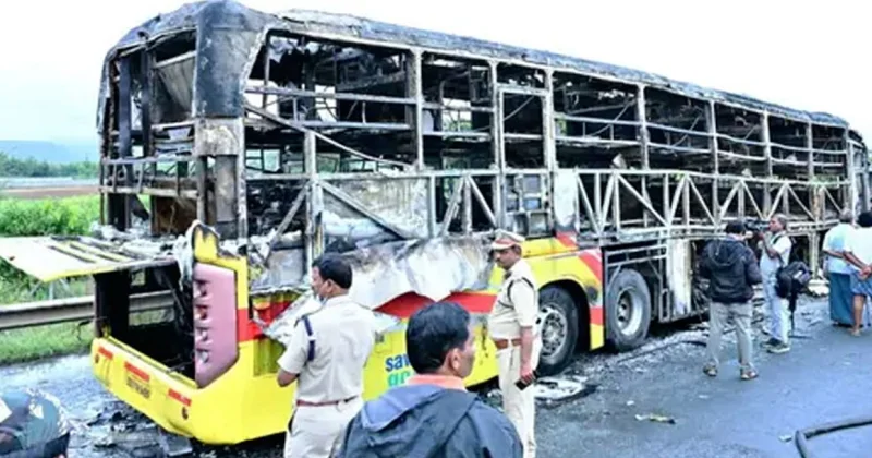 Hindistanda ağır qəza olub 20 dən çox insan öldü