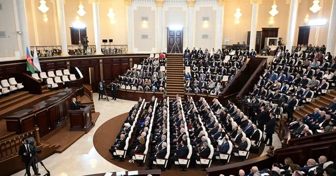 Prezident: Öz dilimizi qorumasaq, onda yavaş yavaş bizim milli kimliyimiz də sarsıla bilər