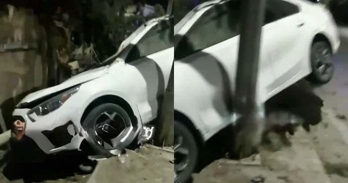 İdarəetmədən çıxan “KIA” qəzaya düşdü Evin hasarı dağıldı VİDEO
