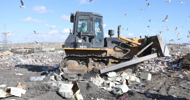 Bu dondurmalar torpağa basdırıldı VİDEO (FOTO)