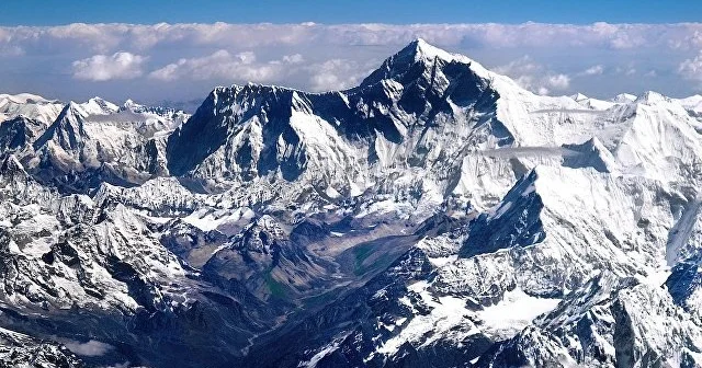 Himalayda 15 nəfər itkin düşdü: helikopterlər göndərildi