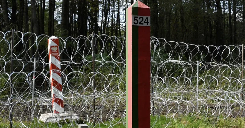 Belarus Polşa sərhədində 2500 dən çox avtomobil növbəsi yaranıb