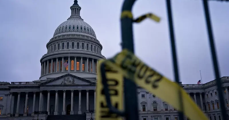 Шатдаун в США близок к рекорду