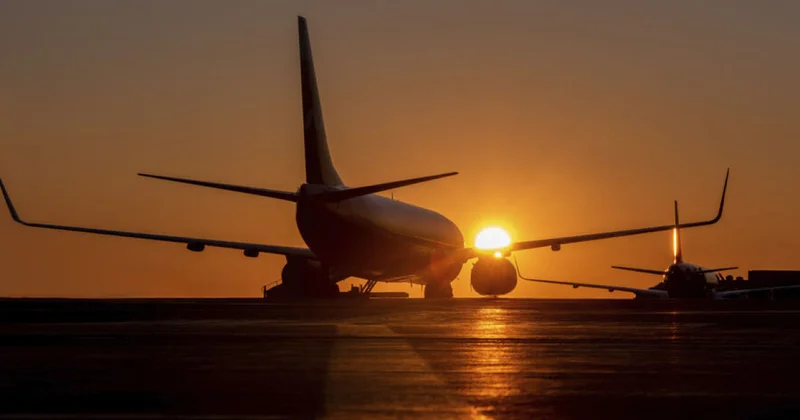 США могут закрыть авиасообщение