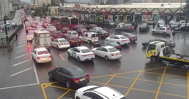 Bu ərazilərdə tıxac var SİYAHI FOTO