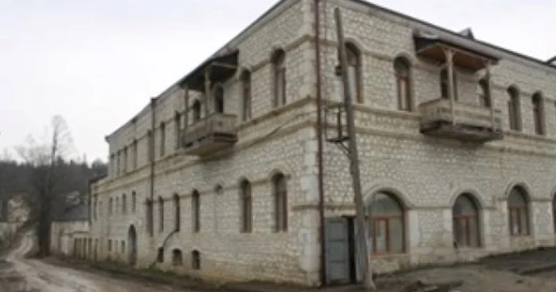 Şuşada Qız məktəbinin təmiri üçün 2,3 milyon ayrılıb