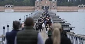 A bridge to San Michele Island, where Brodsky s grave is located, has been built in Venice