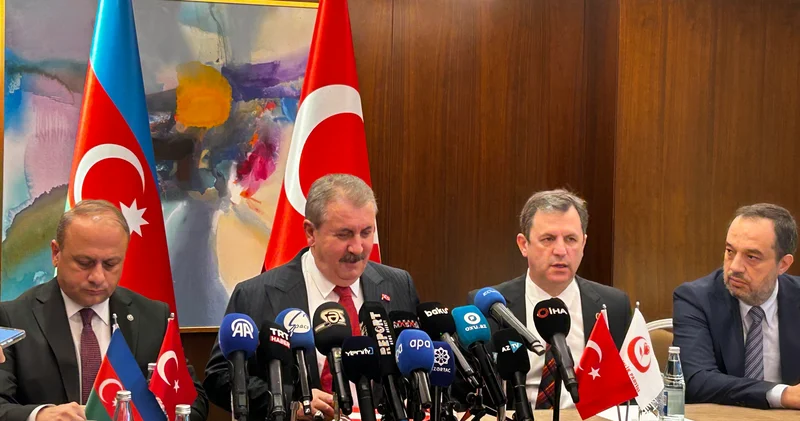 Böyük Birlik Partiyasının sədrinin mətbuat konfransı keçirilir YENİLƏNİR/FOTOLAR