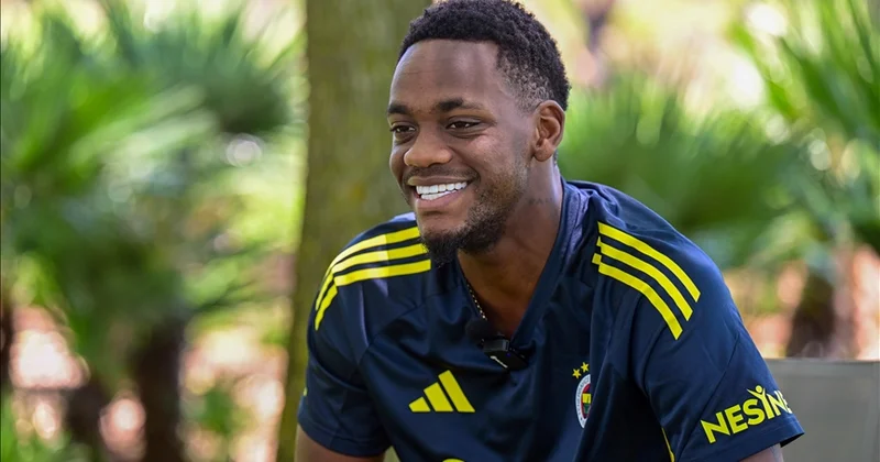 Tedesko derbidə qələbə qolunu furan futbolçuya jest etdi