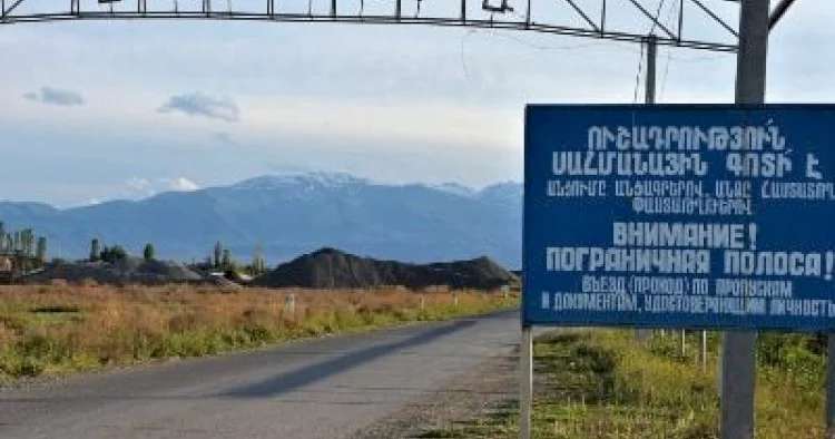 Sərhədin açılması müzakirə olunmur Diplomatik mənbə