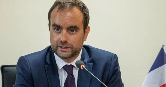 İstənilən anda yıxıla bilərik Fransadan etiraf