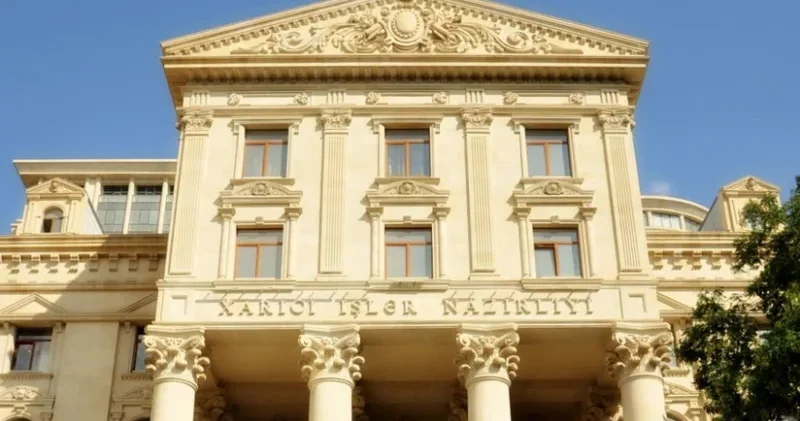 XİN Panamanı təbrik edib