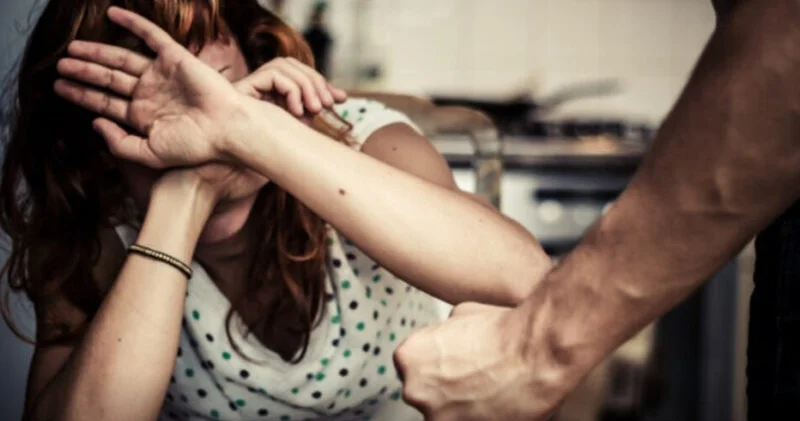 “Onlar xaricə gedəndə arvadı evdə tək qoymurlar, öldürüb gedirlər” Bakıdakı qətlin təfərrüatı