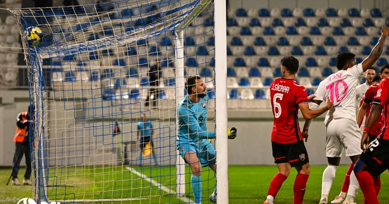 Одни наиграли на победу, другие не заслужили поражения