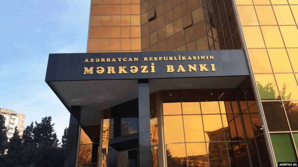 AMB kommersiya banklarından dələduzluq halları ilə bağlı məlumatlar tələb edəcək