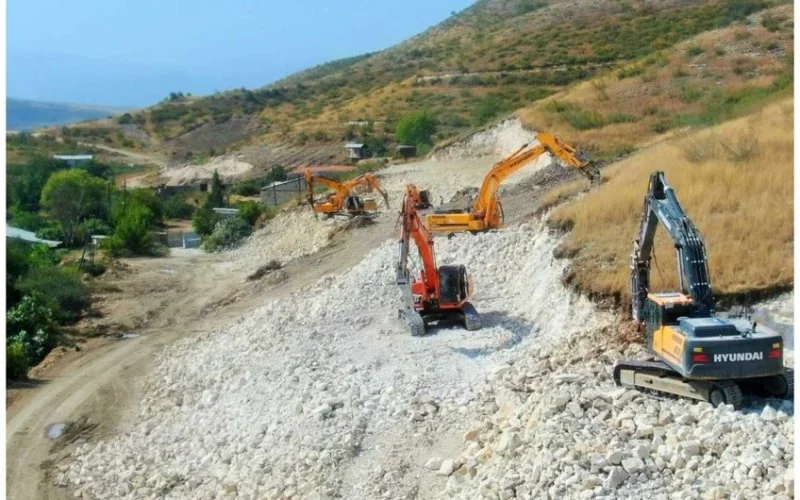 AğdamƏsgəranXocalıXankəndi yolunun yenidən qurulması davam edir