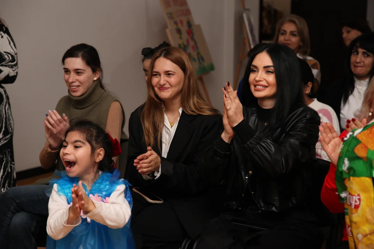 ADA Universiteti və Tərəfdaşları Beynəlxalq Əlillər Günü Münasibətilə İnternat tipli Məktəblərdə Görüşlər Keçiriblər FOTO Doğru Xəbərlər