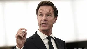 Rutte: NATO Ukraynanı alyansa dəvət etməyi deyil, yalnız silah təchizatını müzakirə edir