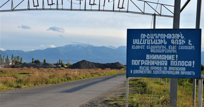 Турция готовится открыть границу с Арменией? Bloomberg