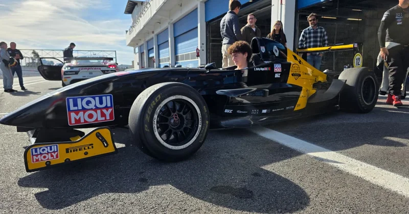 Азербайджанский пилот получил предложение от Макларена