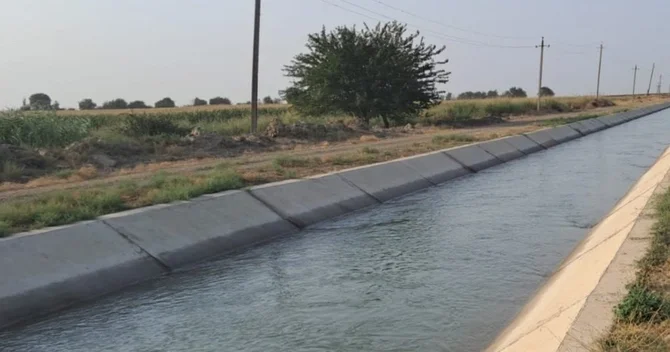 Bərdədə qızını xilas etmək istəyən ata kanalda boğularaq ölüb