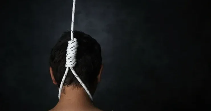 Arvad uşağını öldürən həkim həbsxanada özünü asdı