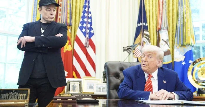 Tramp Maskı hələ də çox sevir