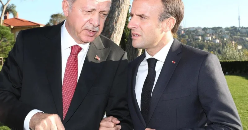 Макрон позвонил Эрдогану