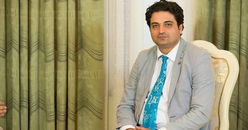 Güneydən Bakıya 183 yazarın imzası ilə etiraz O, təmsilçimiz deyil!