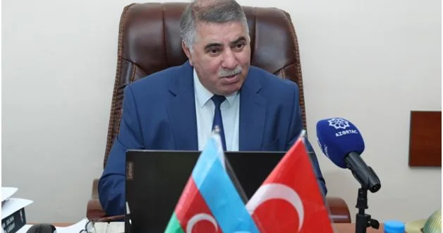 Türk dünyasında ortaq düşüncə və kimlik axtarışları Birinci Türkoloji Qurultay 100